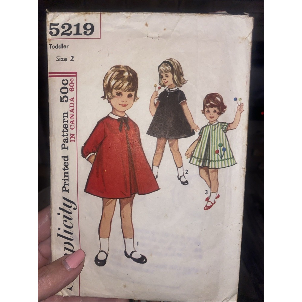 Simplicity 5219 Vintage Toddler Girl Dress Pattern Detachable Collar Size 2 Cut